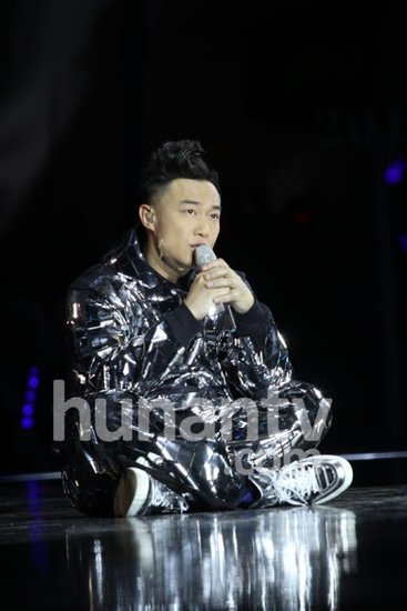 ����Ѹ2013����ͣ������ ��ר�ĵ��ϰ�ǩ����